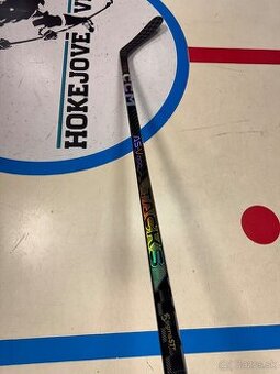 UPLNE NOVA PROFI HOKEJKA CUSTOM CCM TACKS ASV-PRO  LUZA