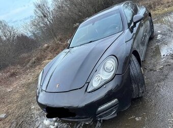 Porsche Panamera 4S