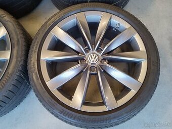 Predam letne ALU 5x112 R19 8J ET40 ORIGINAL VOLKSWAGEN - 1