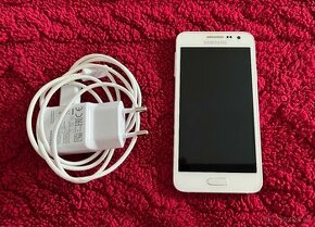 Samsung Galaxy A3 - biely