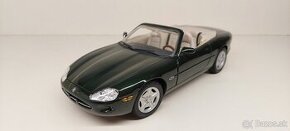 1:18 JAGUAR XK8, 1