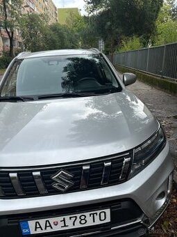 Predam Suzuki vitara hybrid