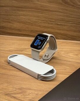 REZERVOVANE Apple Watch SE 2 (2024) 40mm Starlight