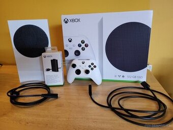 Xbox Series S 512GB SSD + Xbox Play & Charge Kit