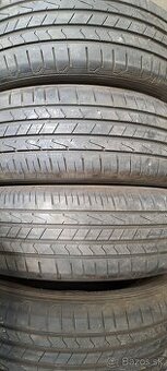 Predám 4ks ako nové letné 215/65r17-99V Hankook - 1