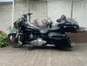 Harley davidson street Glide 103