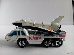 MATCHBOX - NASA TRANSPORTER + CORGI RAKETOPLÁN-POZRI FOTO