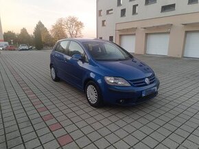 VOLKSWAGEN GOLF 5 PLUS , 1,6 BENZÍN, 74 KW, R.V.2007