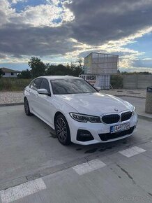 BMW rad 3 M 320i xDrive A/T