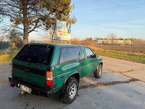 Nissan Terrano 2.4i  4x4 Off road