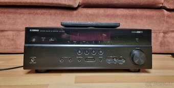 Yamaha RX-V473 / AirPlay Spotify internet radio USB