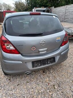 Rozpredám Opel Corsa D 1.2 63kw A12XER 2012