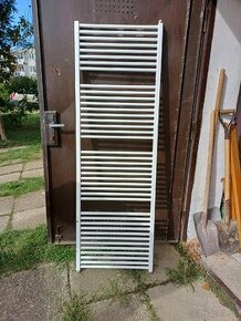 Rebrikovy kupelnovy radiator