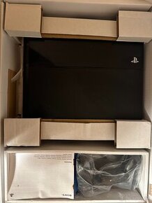 Predám ps4 500gb