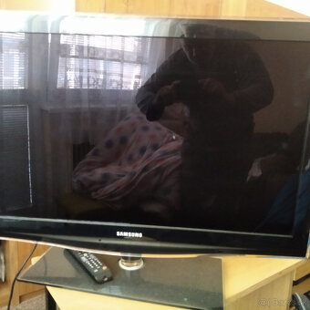 lcd tv Samsung LE32A366  a LE 32B460