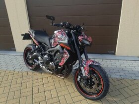 Yamaha MT-09 - 1