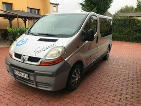 predam renault trafic rv 2005 disel 9 miest.