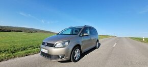 Volkswagen Touran - 1