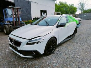 Volvo V40 CROSS COUNTRY 2,0 T4 AWD 140kw - Náhradní díly