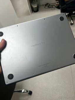 MacBook Pro  M2 Pro 2023 14” iCloud Lock