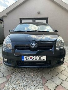 Predám Toyota corolla verso 2.2D