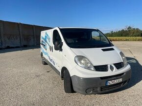 RENAULT TRAFIC 2.0 dCi 84kW 115 Furgon L2 r.v. 2010