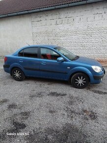 Kia Rio 1.4i Sedan