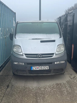 Opel Vivaro 9 miestne ZADRETY MOTOR