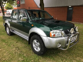 nissan navara 2.5TD