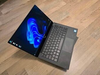 Dell XPS i7 vyborna vydrz podsvietena klavesnica