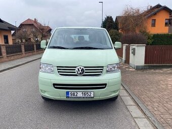 Volkswagen Caravelle 2.5TDI 128Kw 4-Motion 2009 rok