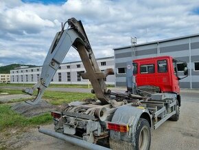 Iveco eurocargo..Hakovy nosič kontajnerov