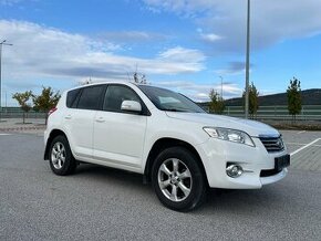 TOYOTA RAV4 - NA PREDAJ / NA SPLÁTKY