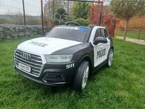 Elektrické autíčko Audi Q5 Police