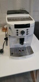 Kavovar Delonghi Magnifica S