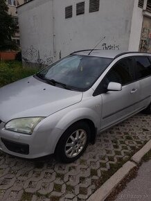 Ford focus na predaj 1.6 disel ma ťažné zariadenie