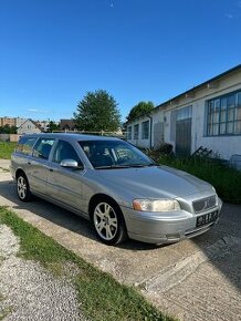 Volvo V70 2.4 D5 136 KW Automat, 11/2006