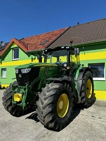 John Deere 6210R - 1