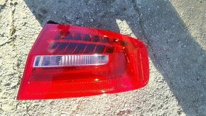 Predam nove prave zadne led svetlo Audi A4 2011 - 1