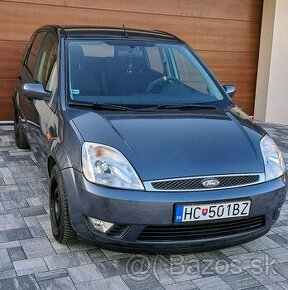 Ford Fiesta 2004 - 1