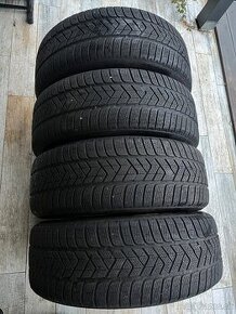 ❄️zimna sada 235/55 R20 Pirelli. Rv2022