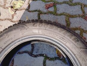 zimne pneu Goodyear Ultra Grip 205/60R16 96H