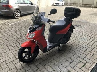 Aprilia sportcity 200