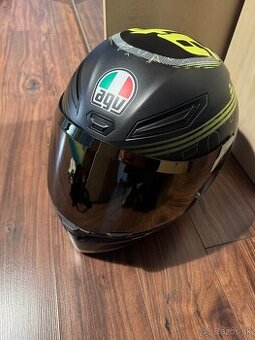 Prilba AGV K1