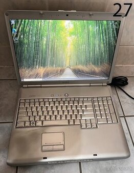 Dell 1720 - Intel Dual Core - 2GB RAM - 500GB - Geforce 8600