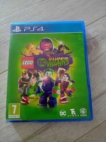 Ps4 hra lego DC super villains