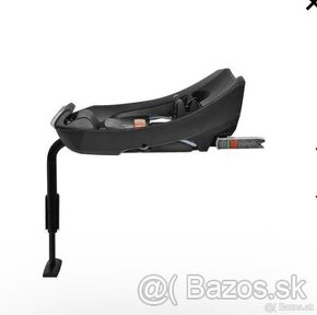 Isofix na autosedacku - Cybex base 2-fix