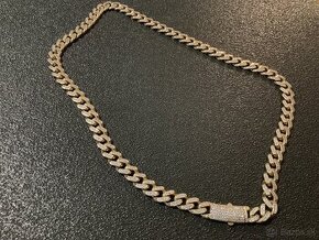 predám novú zlatú retaz 14K-585. “cuban link“