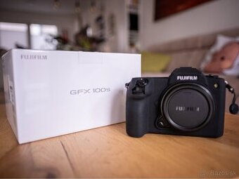 Fujifilm GFX100S – ako nový, len 783 uzávierok