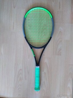 Predám tenisovú raketu WILSON BLADE V7